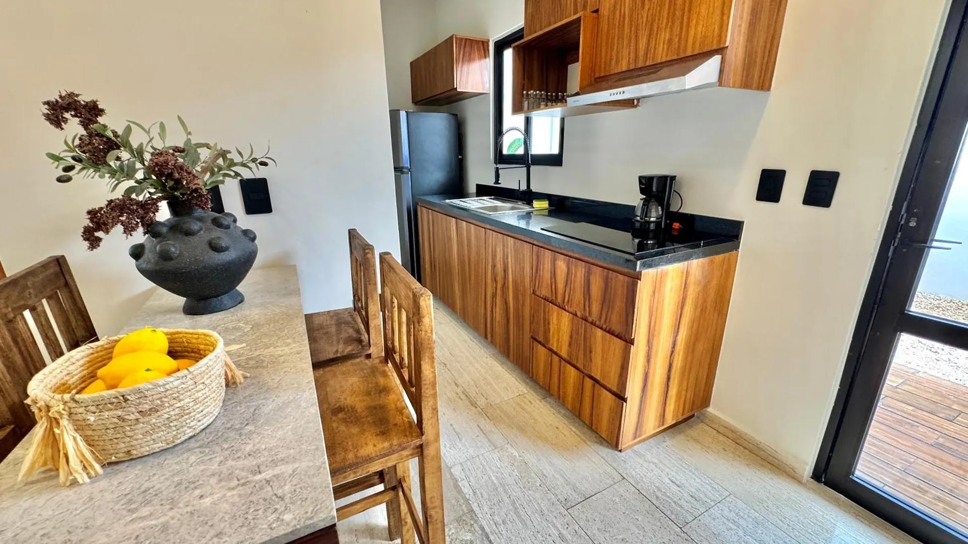 Chic 2Br Condo, Private Jacuzzi And 2 Free Bikes Tulum Mexico