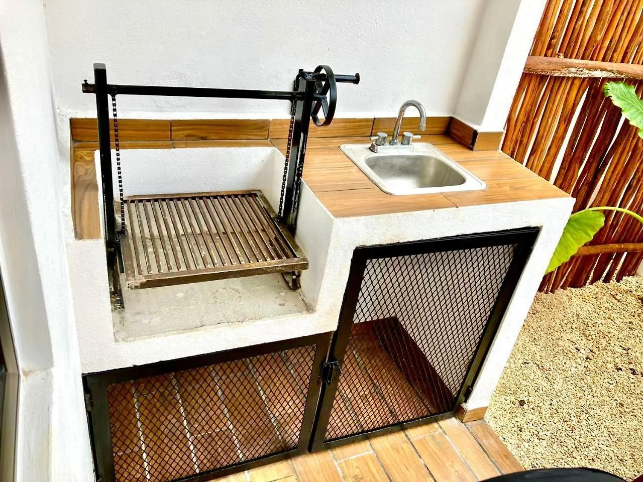 Chic 2Br Condo, Private Jacuzzi And 2 Free Bikes Tulum Apartmán